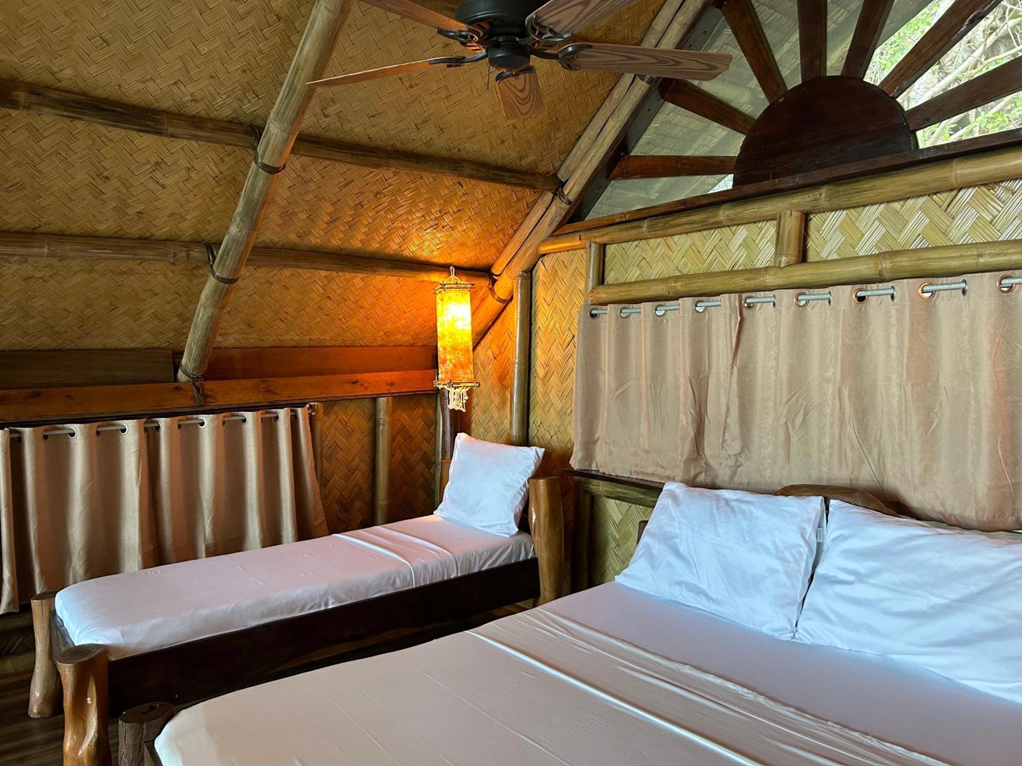 Sangat Island Dive Resort Coron Exterior foto