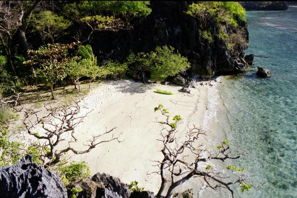 Sangat Island Dive Resort Coron Exterior foto